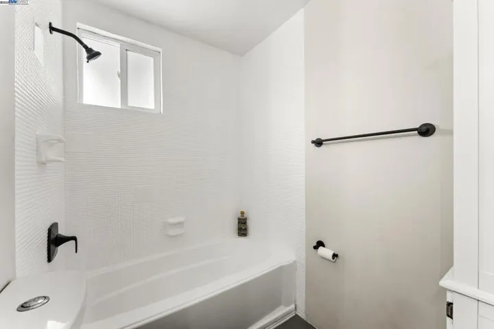 1715 Agadir St, Concord, California 94518