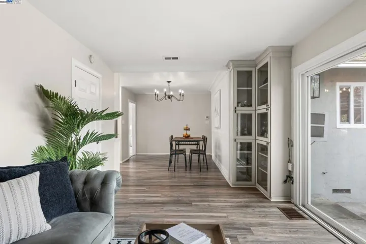 1715 Agadir St, Concord, California 94518