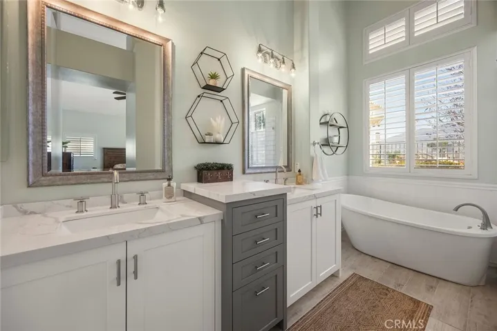 Primary en suite bathroom, newly renovated