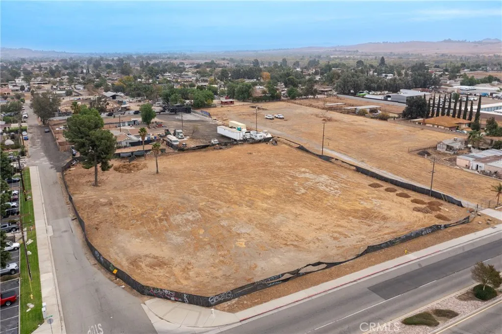 5930 Etiwanda Avenue, Jurupa Valley, California 91752 home-pic-12