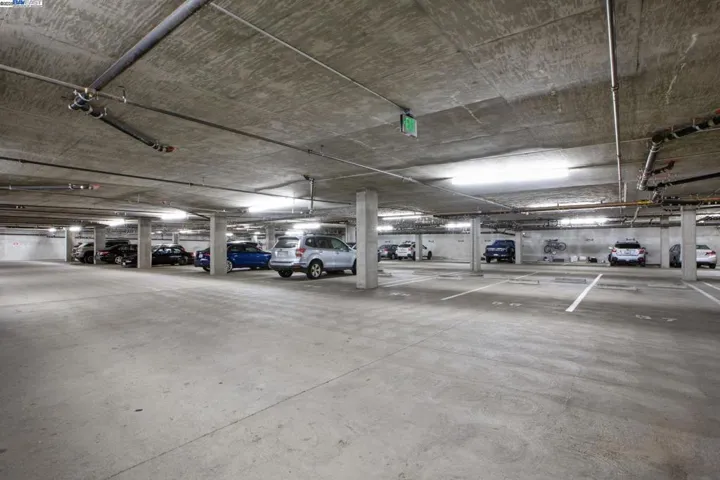 3090 Glascock 402, Oakland, California 94601