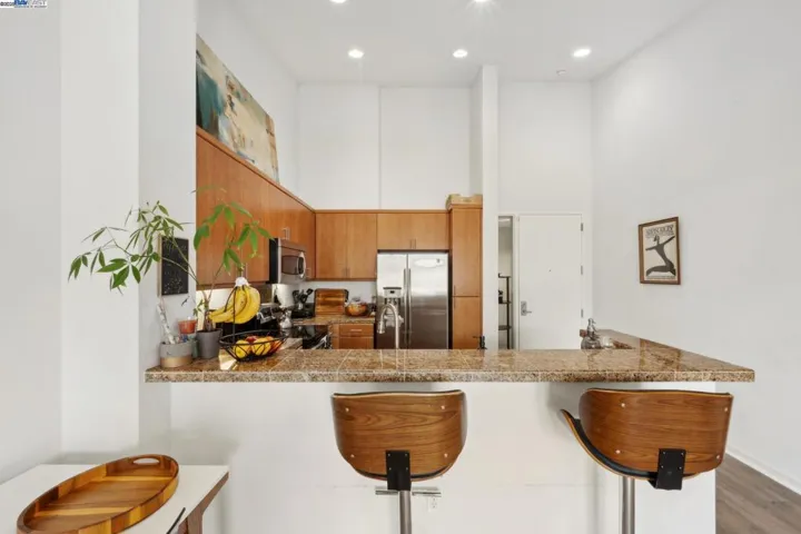 3090 Glascock 402, Oakland, California 94601