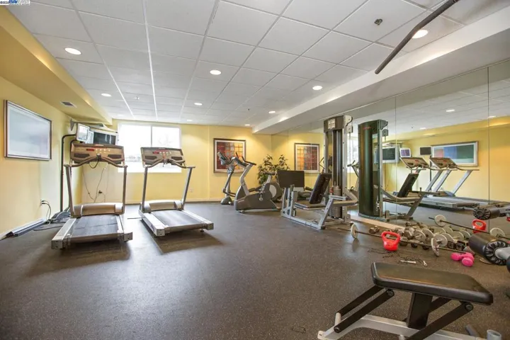 3090 Glascock 402, Oakland, California 94601
