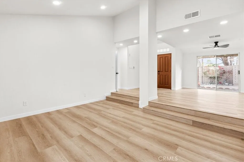 3190 E Vincentia Road, Palm Springs, California 92262 home-pic-14