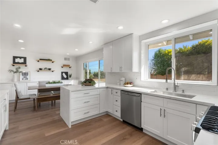 2534 Angelcrest Drive, Hacienda Heights, California 91745