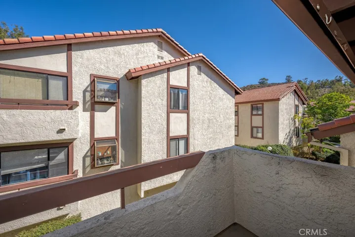 27930 Tyler Lane 402, Canyon Country, California 91387