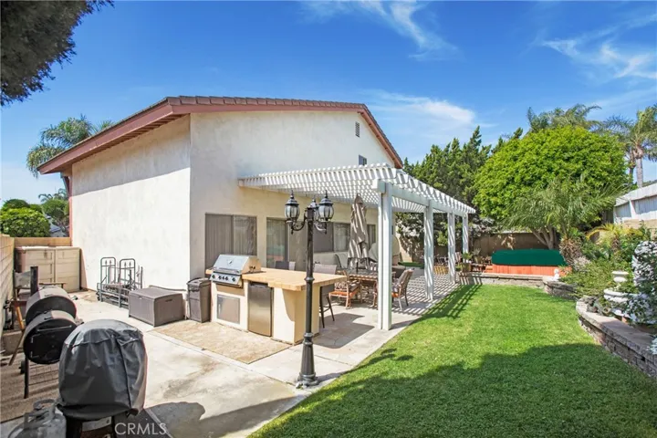 1200 N Allwood Circle, Anaheim Hills, California 92807