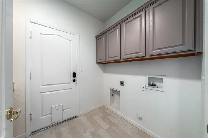 150 Clover Springs Drive, Cloverdale, California 95425