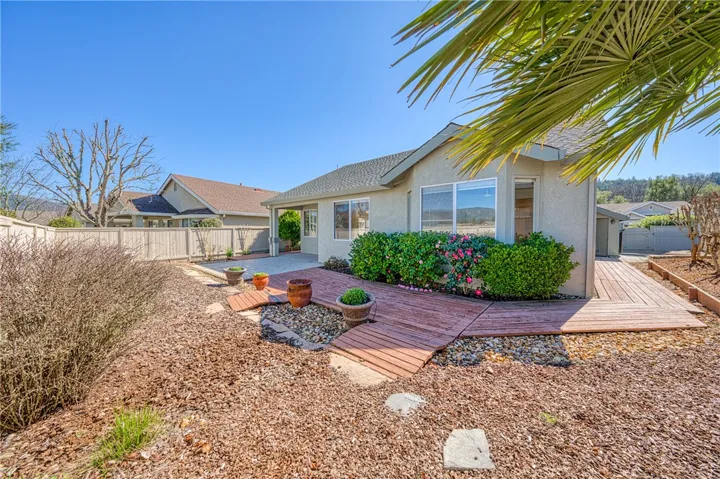 150 Clover Springs Drive, Cloverdale, California 95425