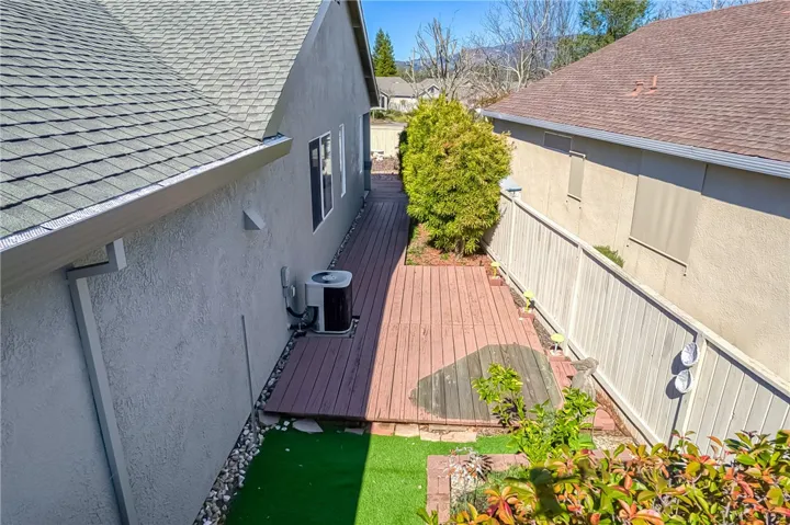 150 Clover Springs Drive, Cloverdale, California 95425