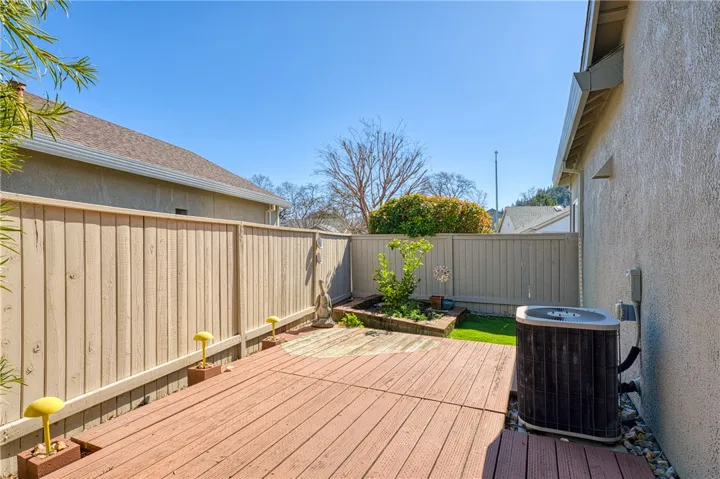 150 Clover Springs Drive, Cloverdale, California 95425
