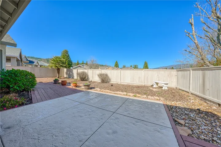 150 Clover Springs Drive, Cloverdale, California 95425