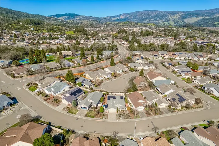 150 Clover Springs Drive, Cloverdale, California 95425