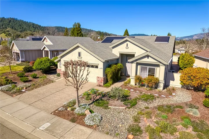 150 Clover Springs Drive, Cloverdale, California 95425