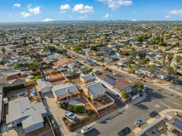 2510 Calle Gaviota, San Diego, California 92139