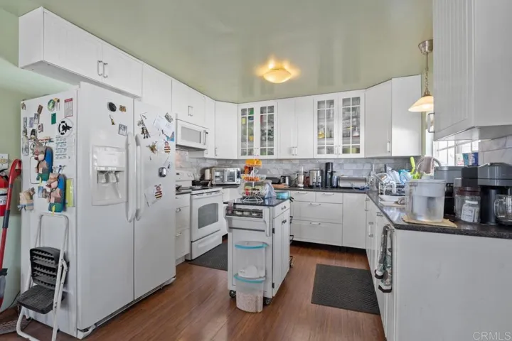 2510 Calle Gaviota, San Diego, California 92139