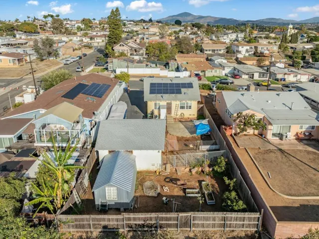 2510 Calle Gaviota, San Diego, California 92139