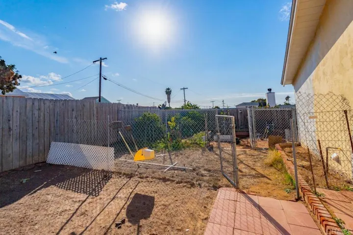 2510 Calle Gaviota, San Diego, California 92139