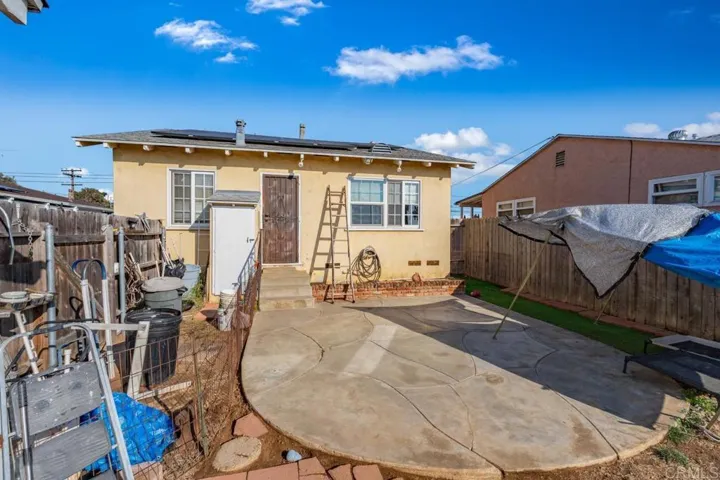 2510 Calle Gaviota, San Diego, California 92139