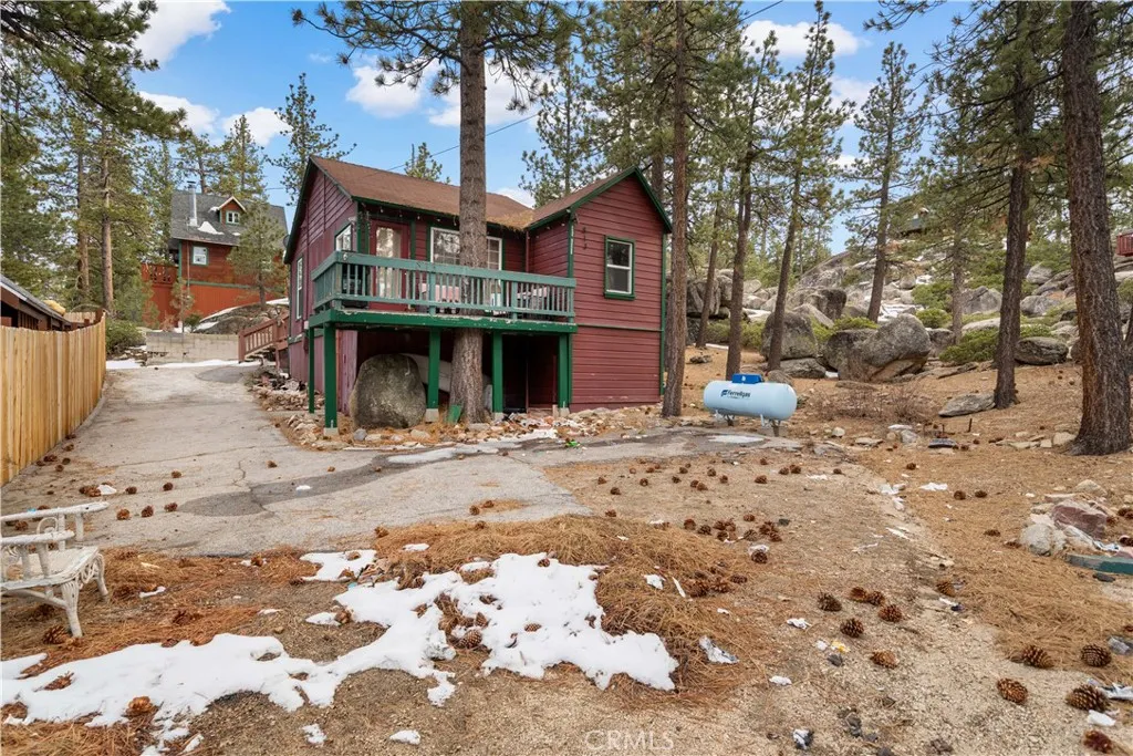 813 Lark Trail, Big Bear Lake, California 92315 home-pic-19