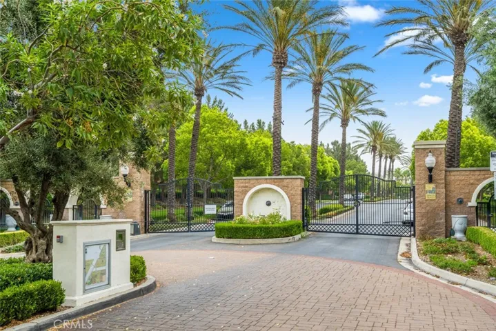 5432 Vasto Court, Fontana, California 92336