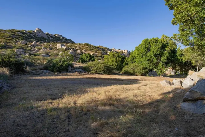 18576 Mahogany Ranch Road, Ramona, California 92065