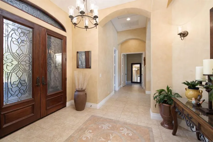 18576 Mahogany Ranch Road, Ramona, California 92065