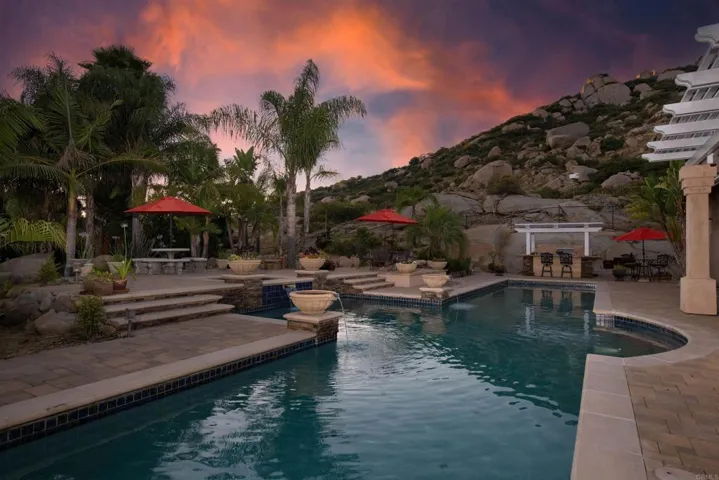 18576 Mahogany Ranch Road, Ramona, California 92065