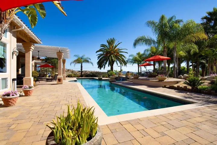 18576 Mahogany Ranch Road, Ramona, California 92065