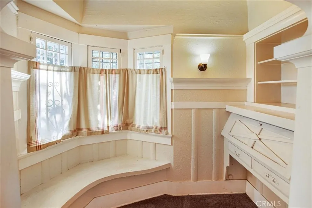 3417 4th Avenue, Los Angeles, California 90018 home-pic-4