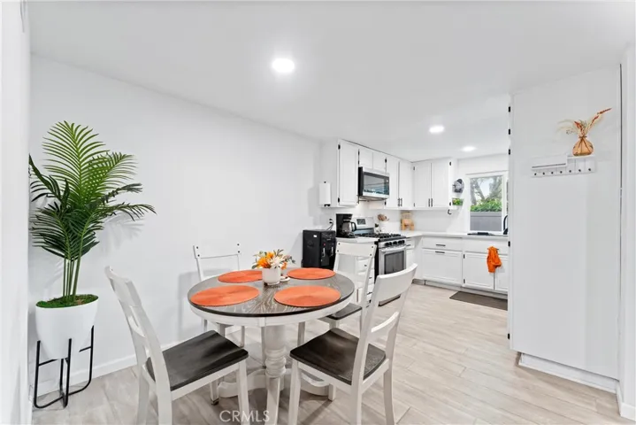Dining Room/ Kitchen