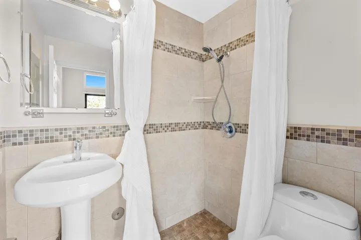 2501 Navarra Drive 116, Carlsbad, California 92009