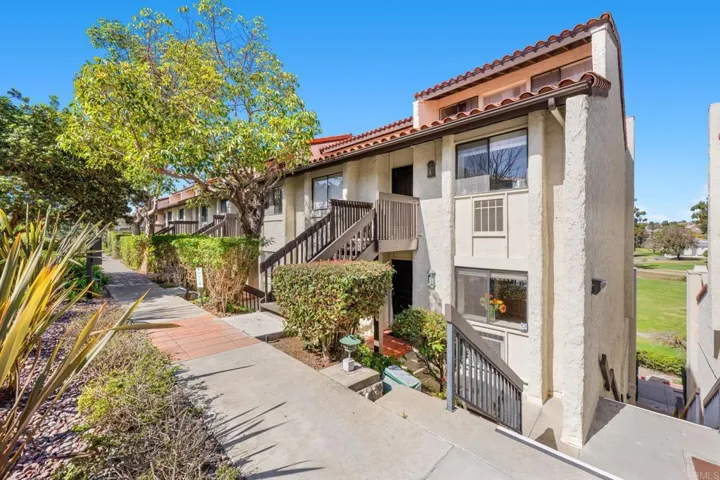 2501 Navarra Drive 116, Carlsbad, California 92009