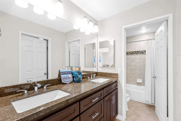 2501 Navarra Drive 116, Carlsbad, California 92009