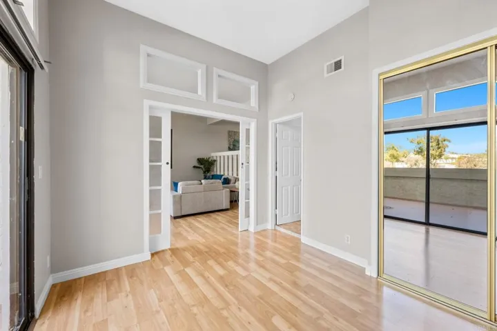 2501 Navarra Drive 116, Carlsbad, California 92009