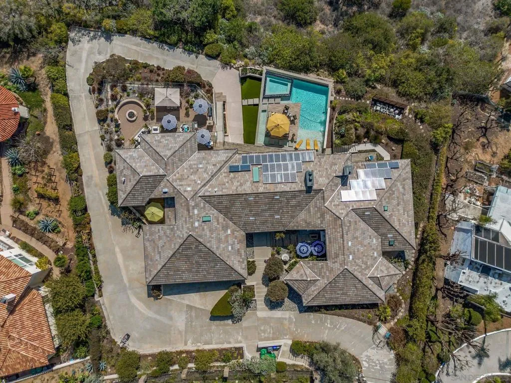 7173 Obelisco Cir, Carlsbad, California 92009 home-pic-71