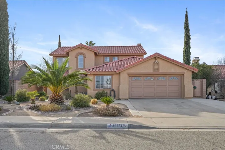 36857 42nd St E, Palmdale. 4 bedrooms, 3 bathrooms.  1 bedroom & 1 bath downstairs
