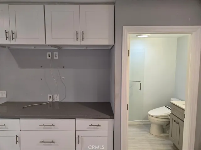 Master Bedroom and door into ensuite bath