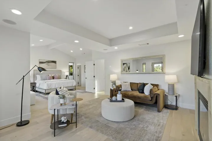 303 Lakeview Way, Redwood City, California 94062