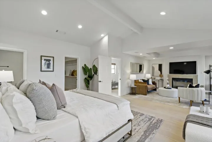 303 Lakeview Way, Redwood City, California 94062