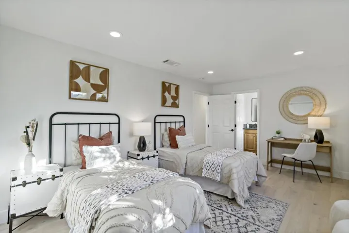 303 Lakeview Way, Redwood City, California 94062