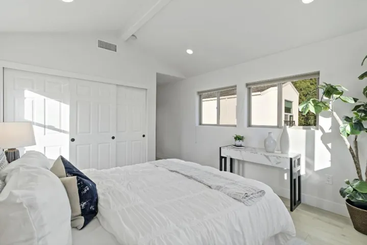 303 Lakeview Way, Redwood City, California 94062