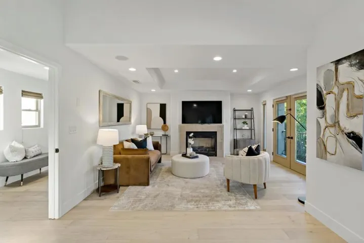 303 Lakeview Way, Redwood City, California 94062