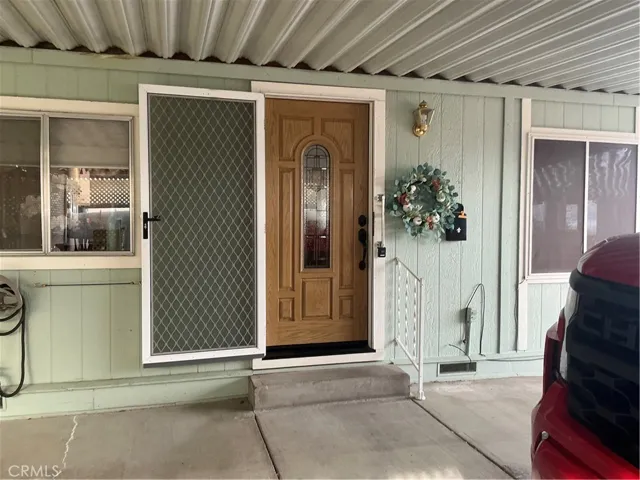 Nice front door with screen door