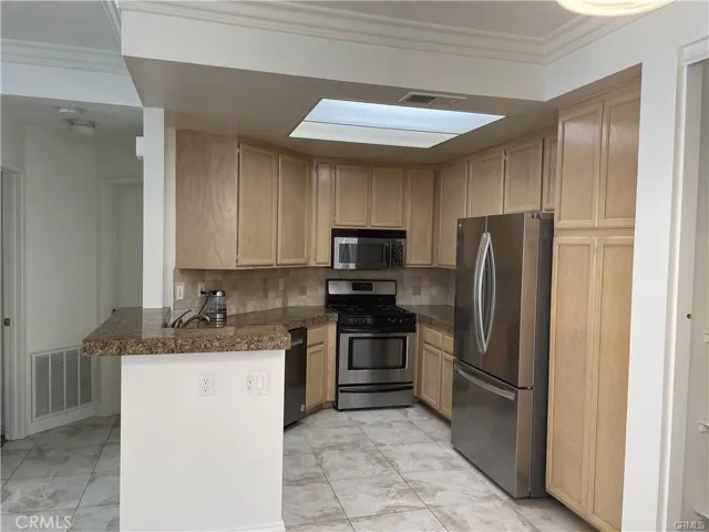 19431 Rue De Valore 28f, Lake Forest, California 92610