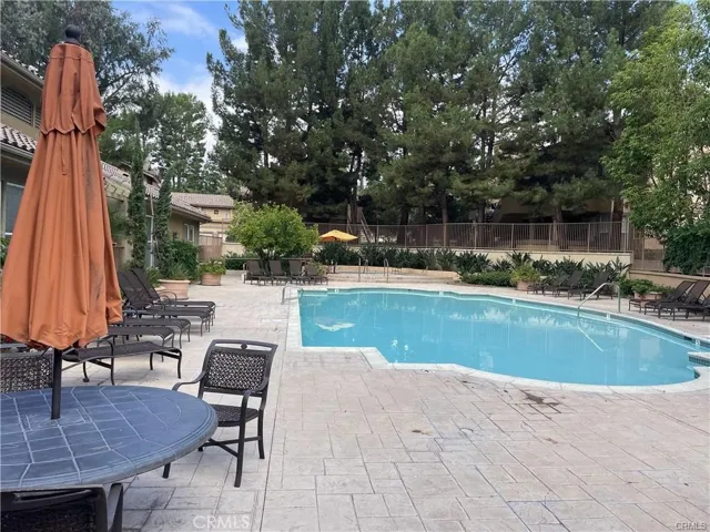 19431 Rue De Valore 28f, Lake Forest, California 92610