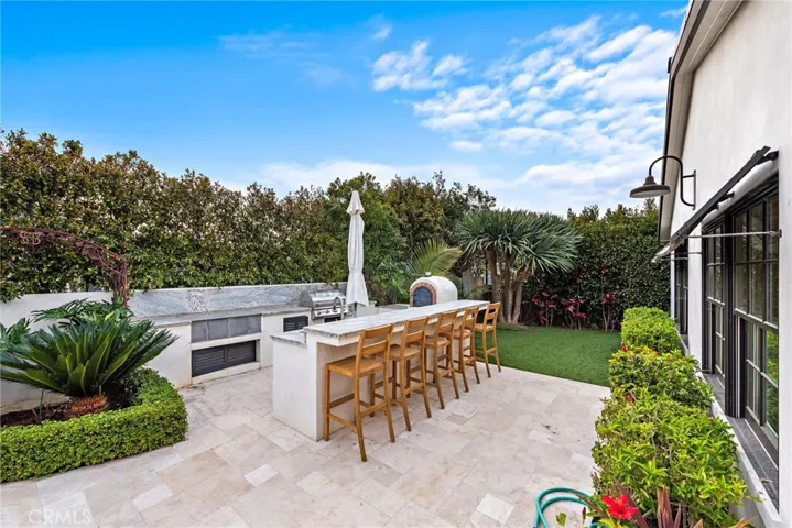 570 Center Street, Laguna Beach, California 92651