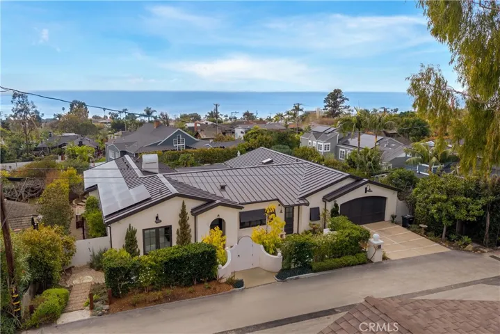 570 Center Street, Laguna Beach, California 92651