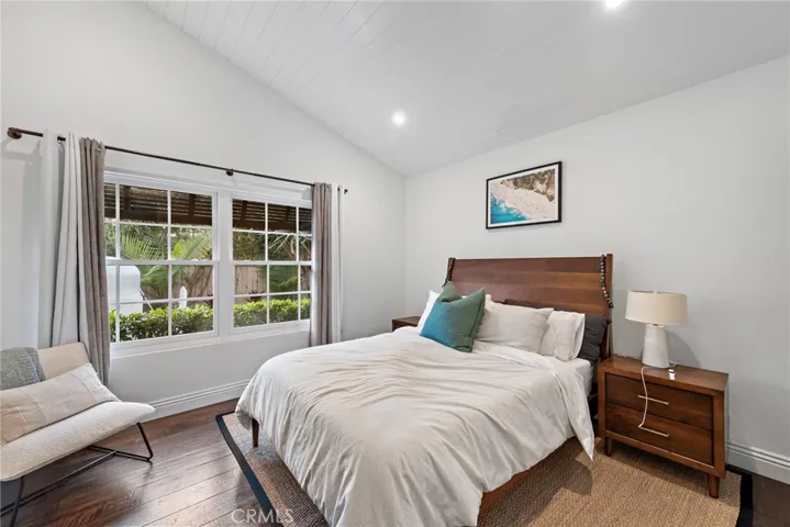 570 Center Street, Laguna Beach, California 92651