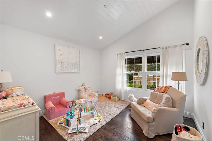 570 Center Street, Laguna Beach, California 92651